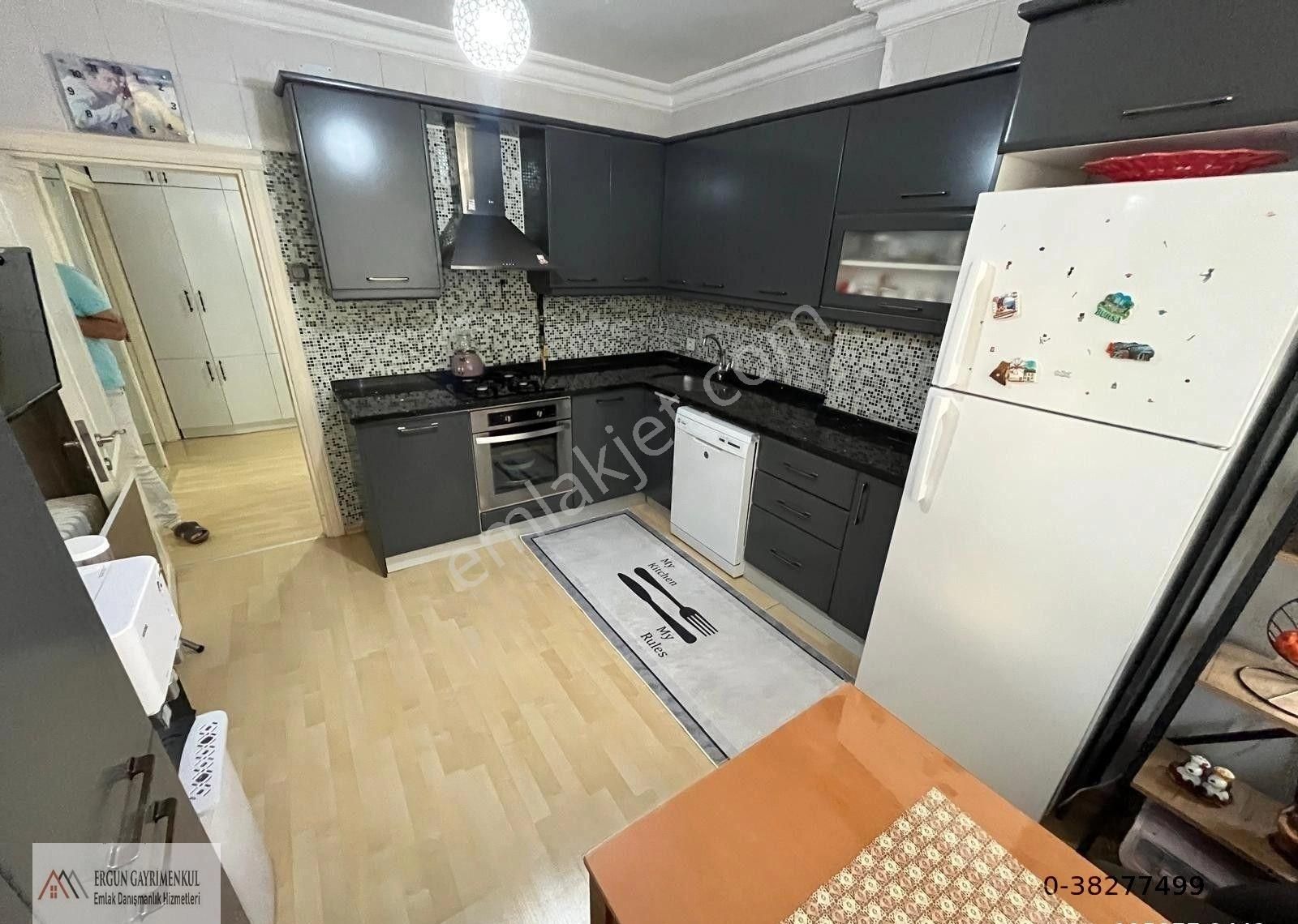 Ergünden Gazi'de Sahile Yakın Doğalgaz Asansörlü Geniş 3+1 Daire - Görsel 27