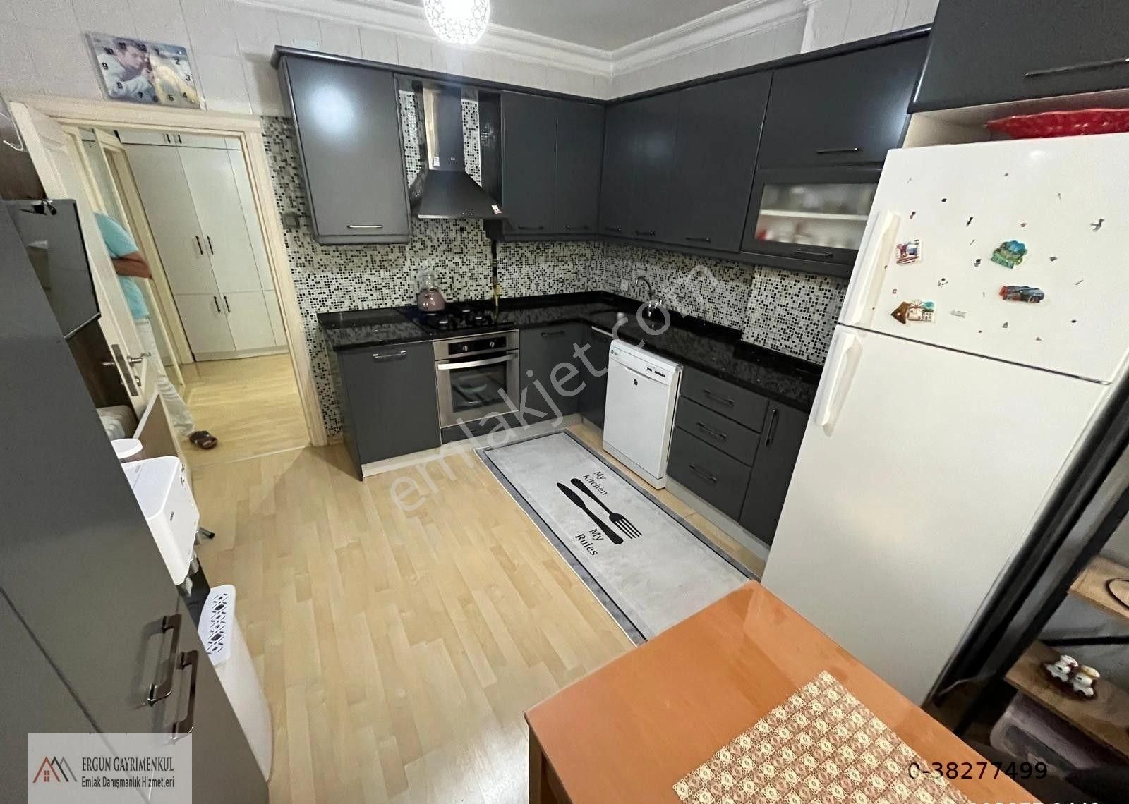 Ergünden Gazi'de Sahile Yakın Doğalgaz Asansörlü Geniş 3+1 Daire - Görsel 21