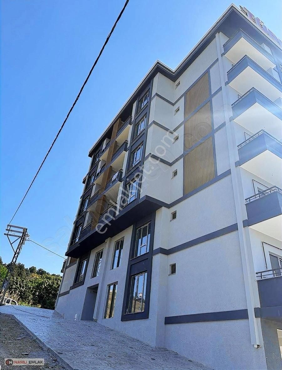 Şehir Hastanesine Yakın Konumda Satılık 1+1 Daireler