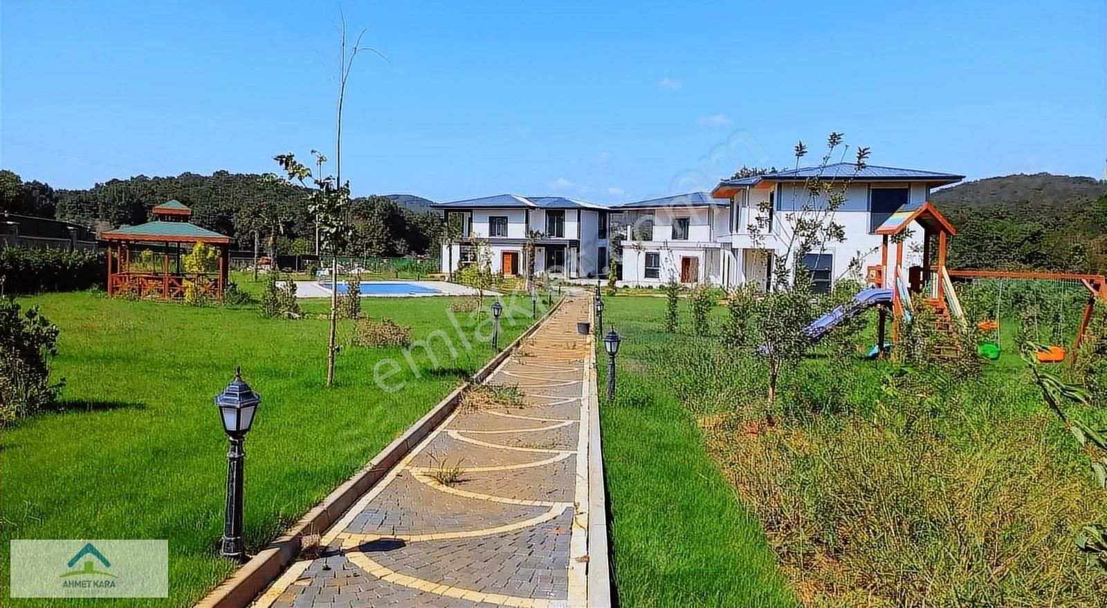 5.066 M2 İçinde 3 Adet Müstakil Havuzlu Villa Sıfır Oturulmamış - Görsel 9