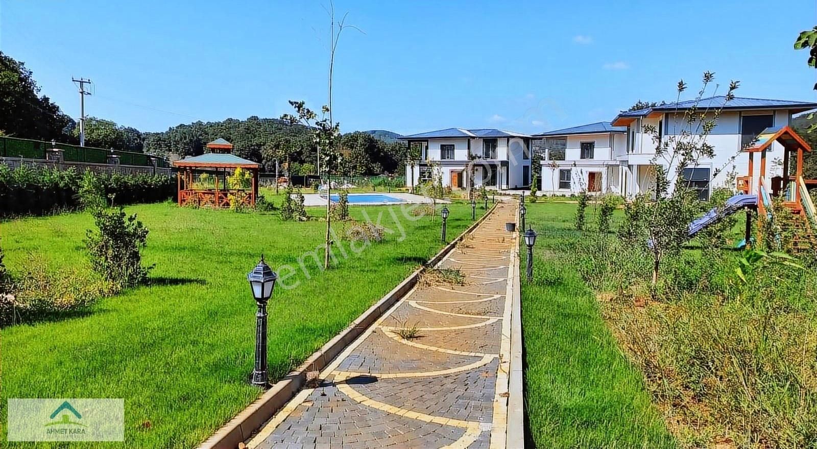 5.066 M2 İçinde 3 Adet Müstakil Havuzlu Villa Sıfır Oturulmamış - Görsel 16