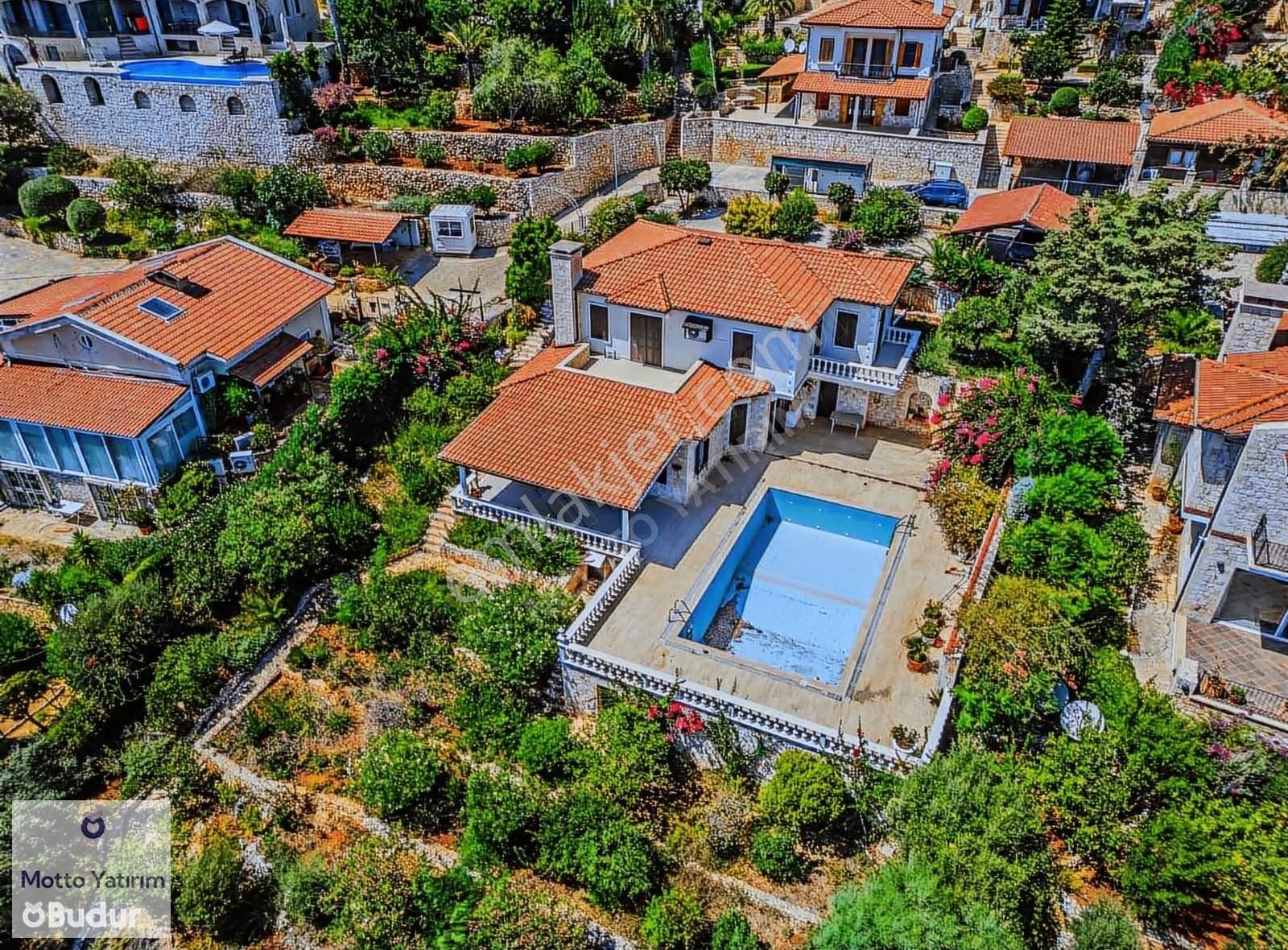Obudur Motto Yatırımdan Özel Plajlı Denize Sıfır Villa - Görsel 4