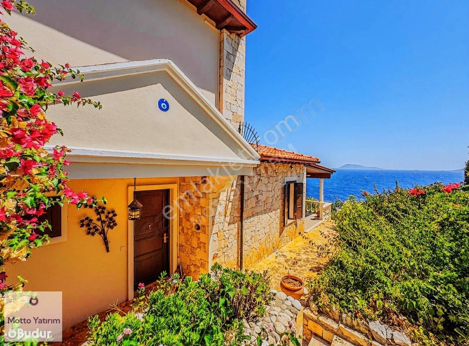 Obudur Motto Yatırımdan Özel Plajlı Denize Sıfır Villa - Görsel 31