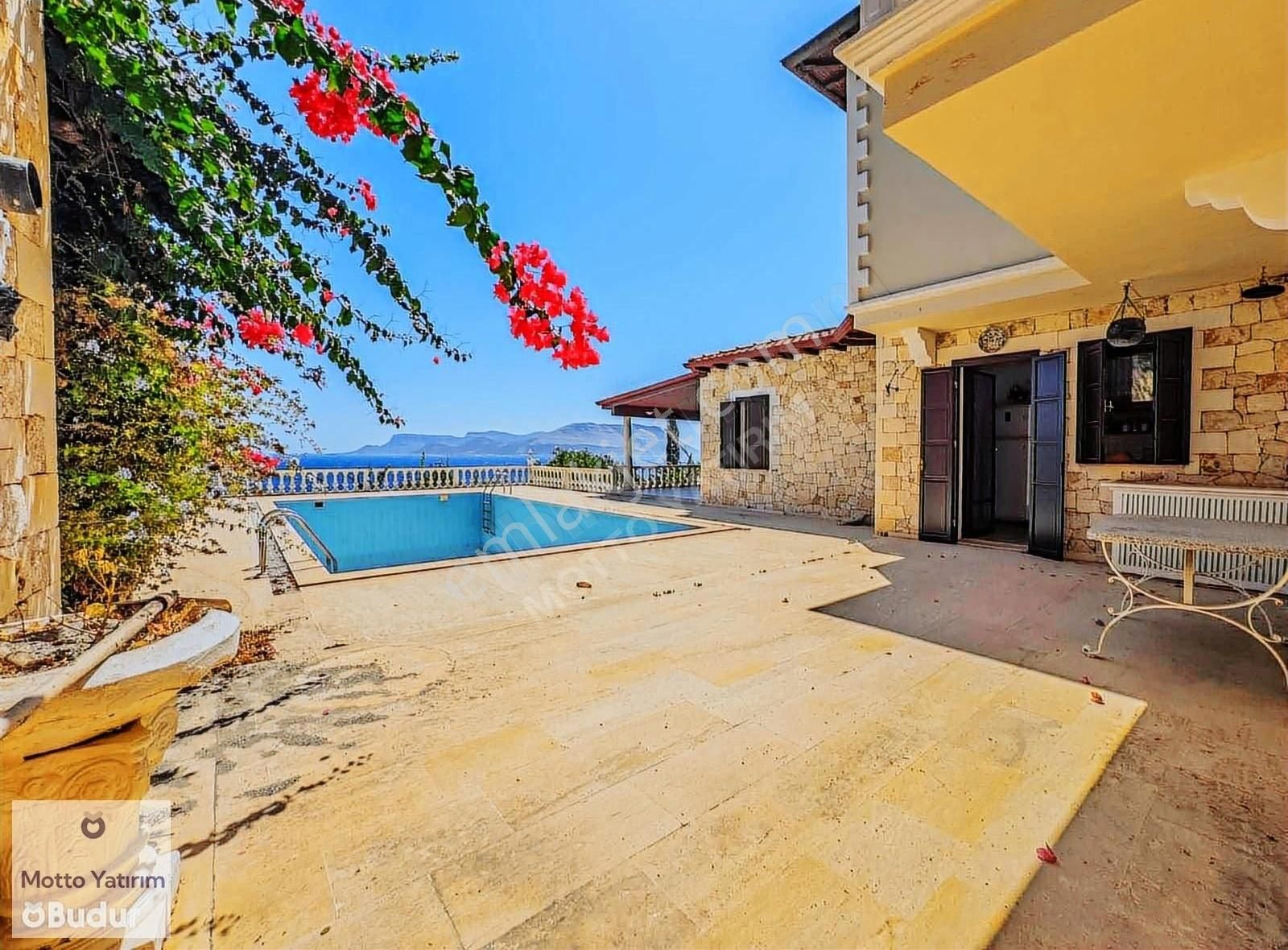 Obudur Motto Yatırımdan Özel Plajlı Denize Sıfır Villa - Görsel 2