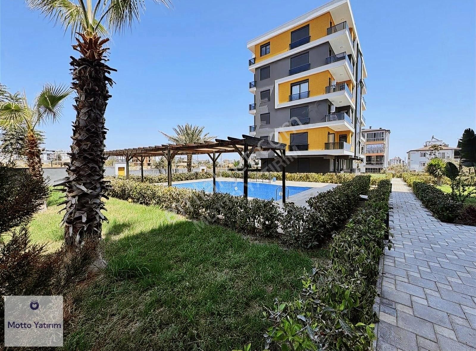 Şehir Hastanesi Yakınında Lüks Site İçinde Satılık 3+1 Daire