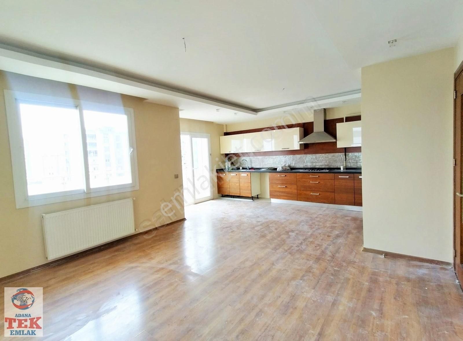 Pınar Mahallesi'nde Havuzlu Sitede Geniş 4+1 Kiralık Daire!