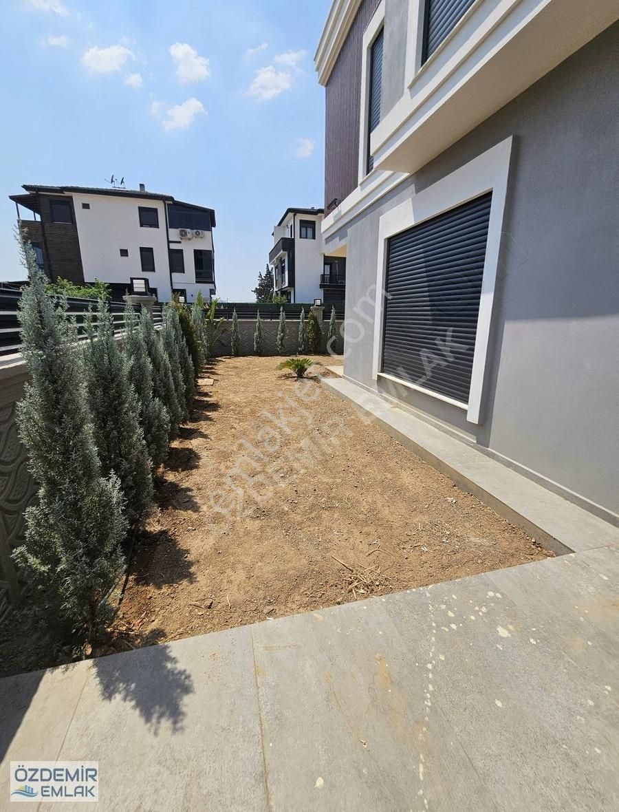 Yerden Isıtmalı Sıfır Satılık 4+1 Geniş Bahçeli Villalar - Görsel 22