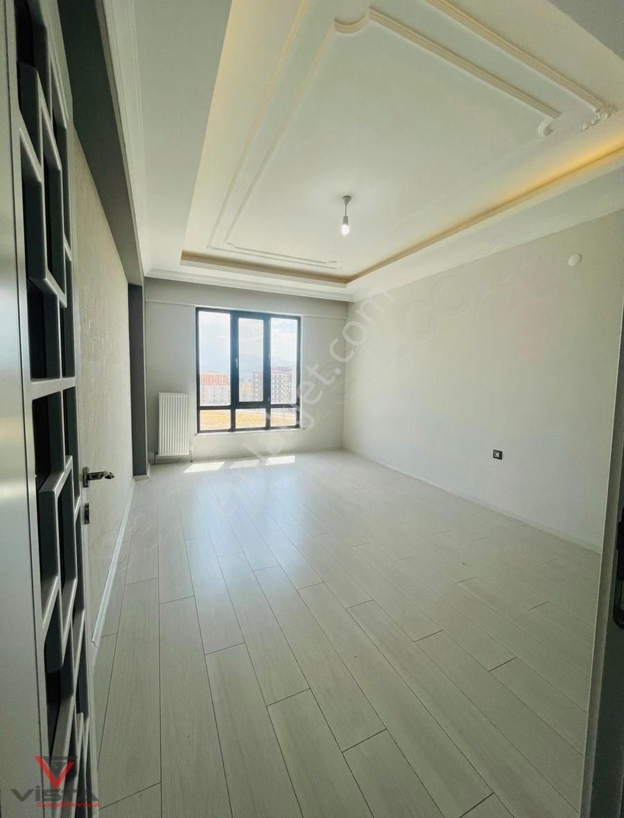 Erkilet Osmangazi De Lüks Kiralık 3+1 Daire