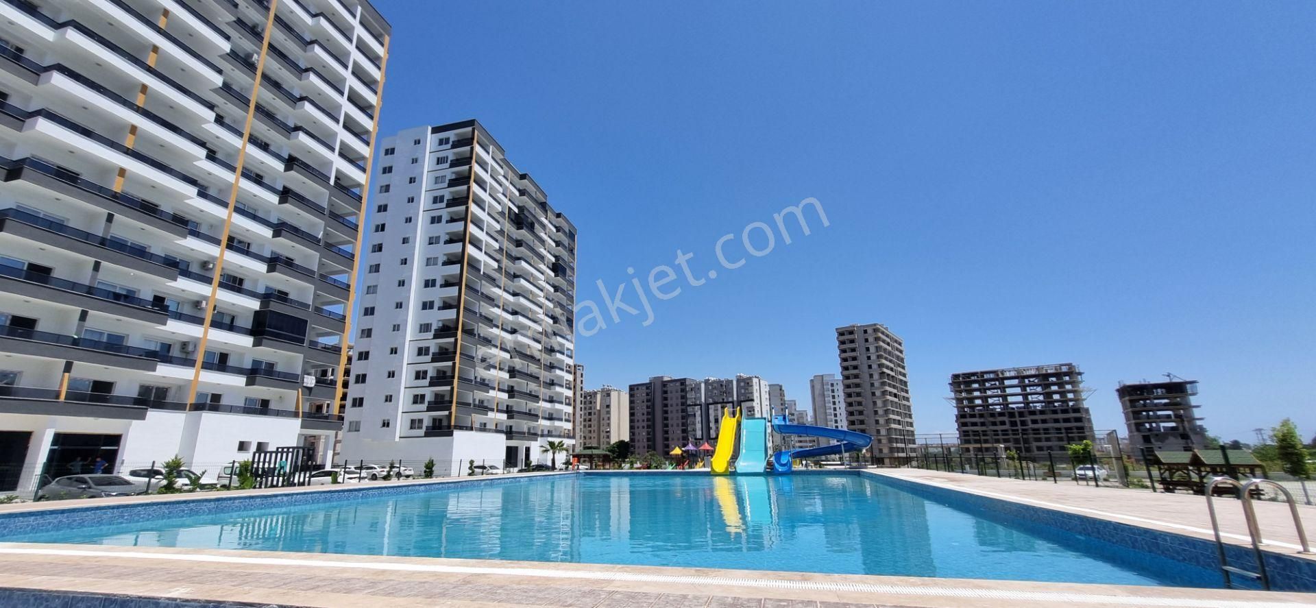 Royal Emlaktan Erdemli Tömük Mah Satılık Sıfır 1+1 Eşyalı 75m2 Daire