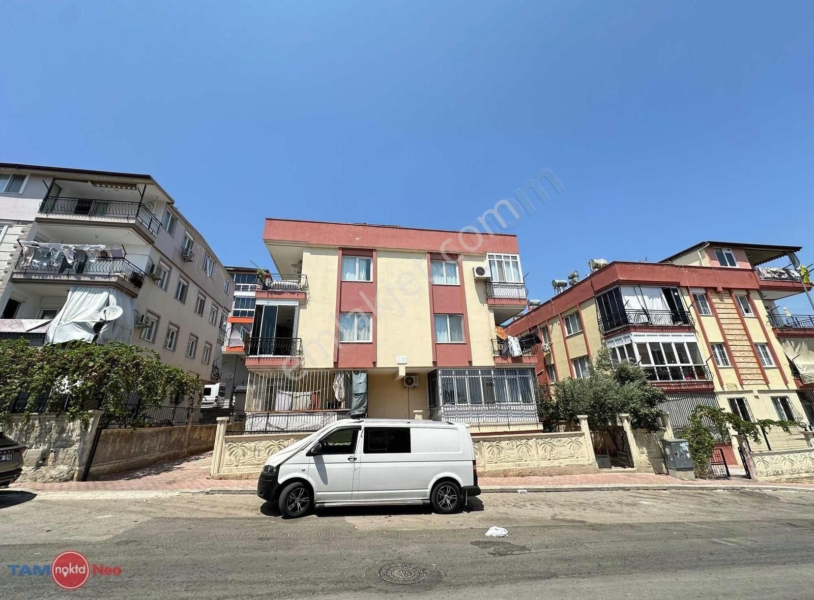 Geniş Ayrı Mutfaklı 2+1 Satılık Daire