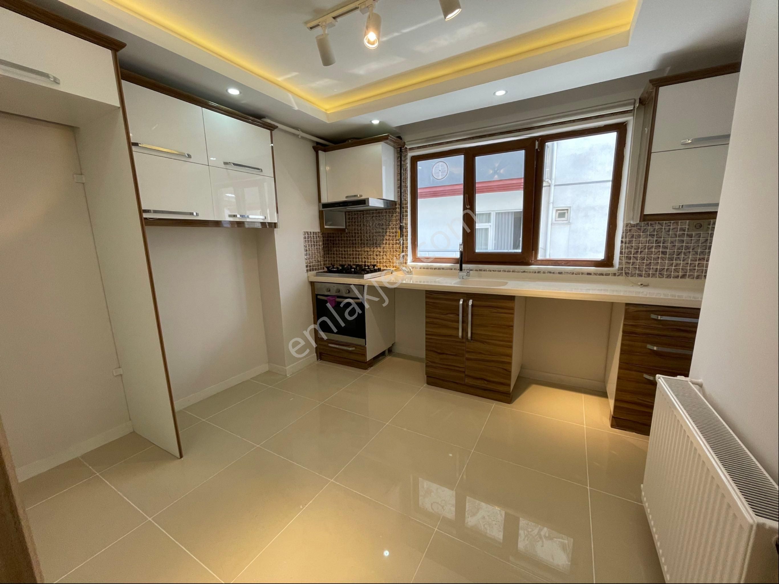 Denızevlerde Satılık 3+1 Daire