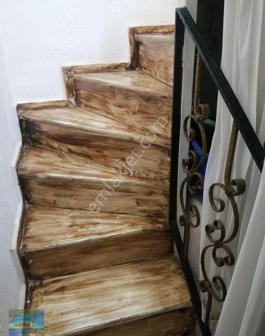 Akdeniz Emlakta Kesikkapı Mh. Satılık Müstekil Ev - Görsel 7