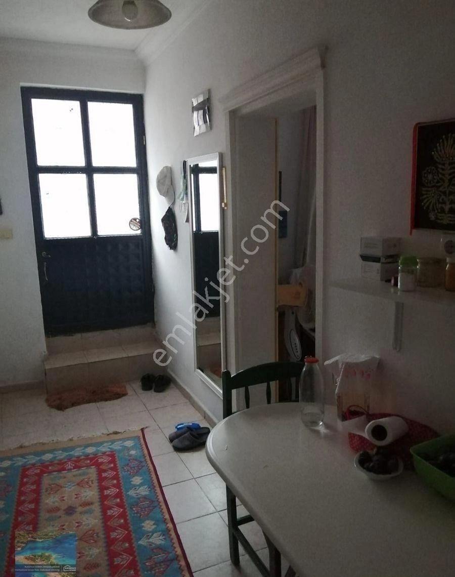 Akdeniz Emlakta Kesikkapı Mh. Satılık Müstekil Ev - Görsel 17