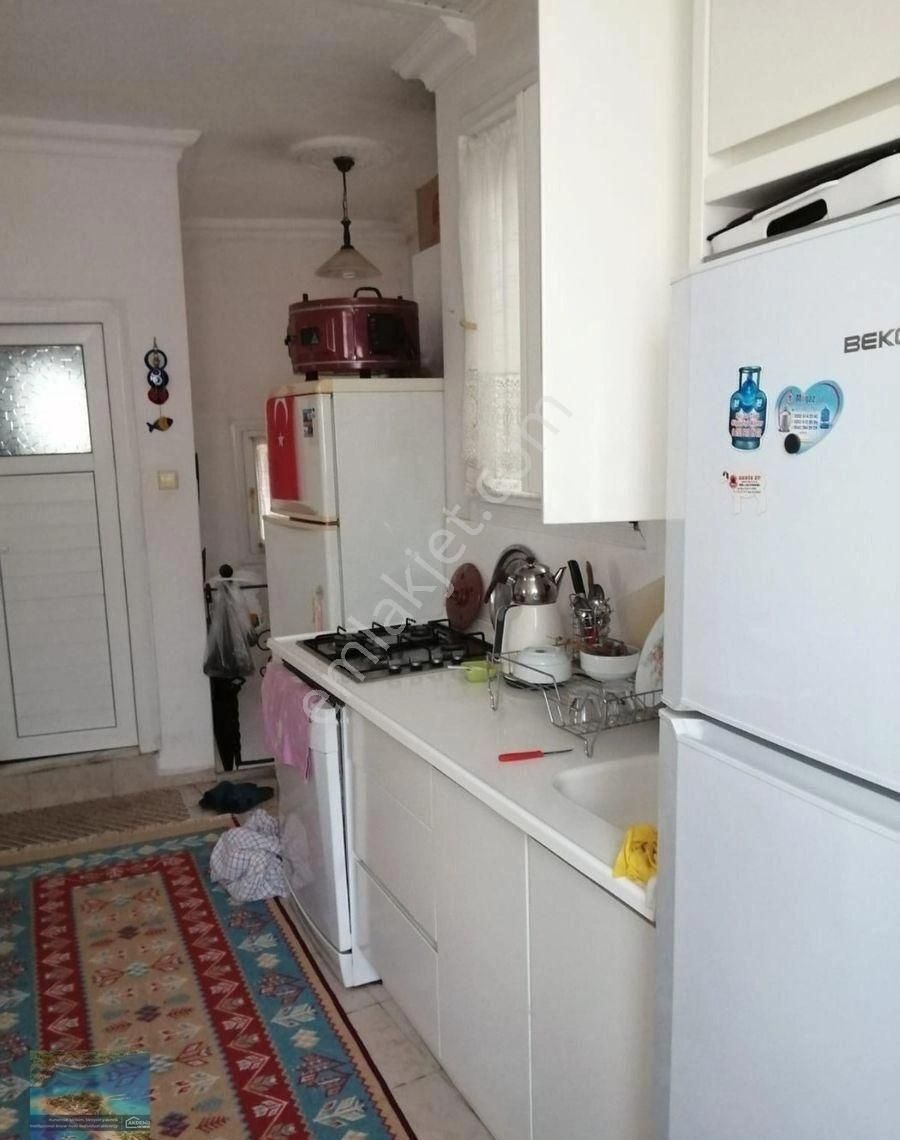 Akdeniz Emlakta Kesikkapı Mh. Satılık Müstekil Ev - Görsel 4