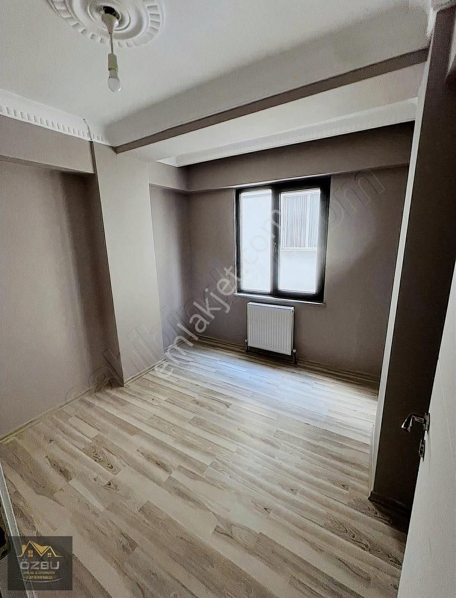 Özbu Emlak Gayrimenkulden Altınşehirde 3+1 120 M2 Çift Balkonlu