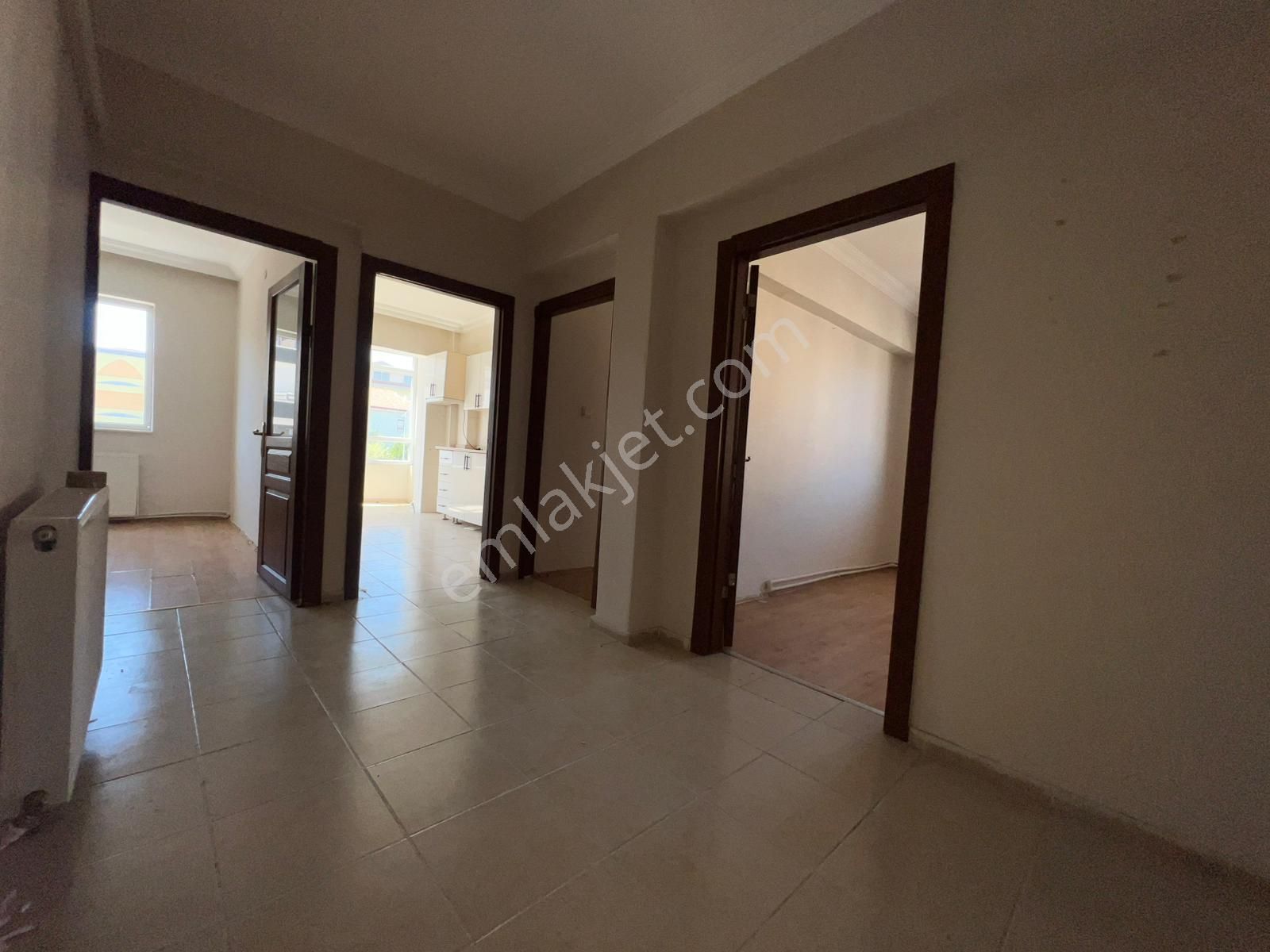 Engin Emlak'tan Güney Cephe Fatih Mah. Kilerli Geniş 3+1 Daire - Görsel 16