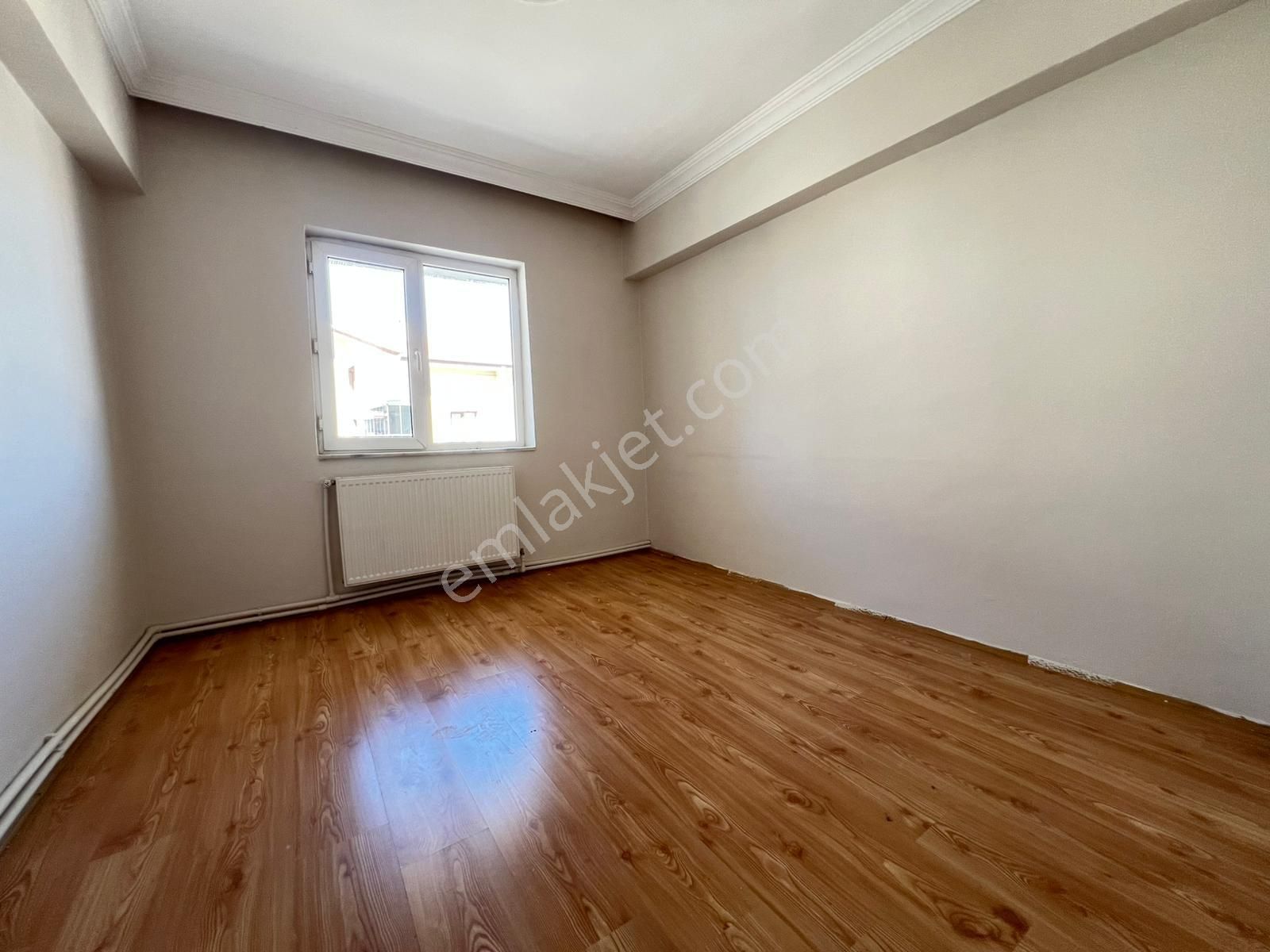 Engin Emlak'tan Güney Cephe Fatih Mah. Kilerli Geniş 3+1 Daire - Görsel 12