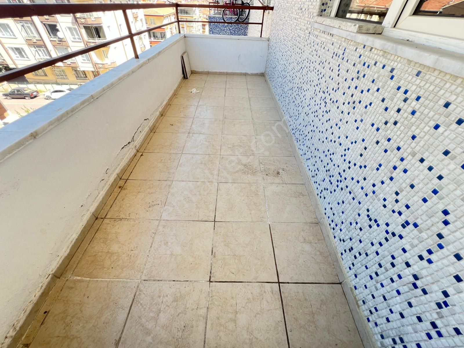 Engin Emlak'tan Güney Cephe Fatih Mah. Kilerli Geniş 3+1 Daire - Görsel 23