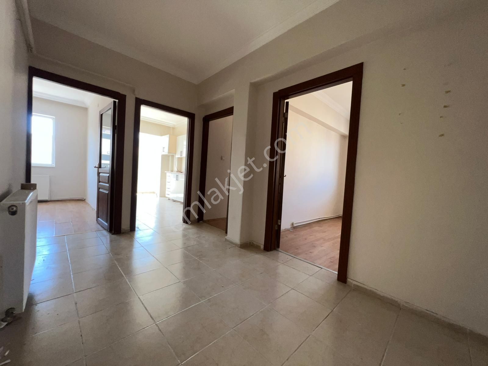 Engin Emlak'tan Güney Cephe Fatih Mah. Kilerli Geniş 3+1 Daire - Görsel 15