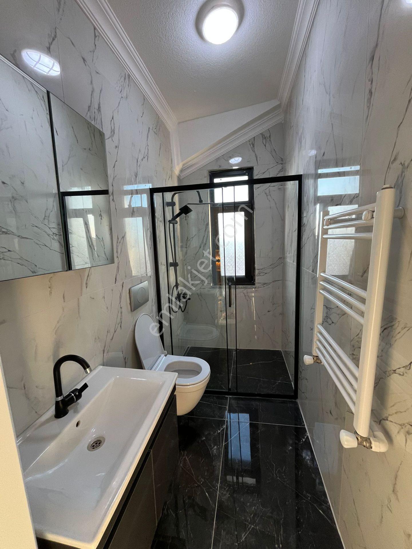 Müstakil Bahçeli Havuzlu Manzaralı 4+1 Villa - Görsel 28
