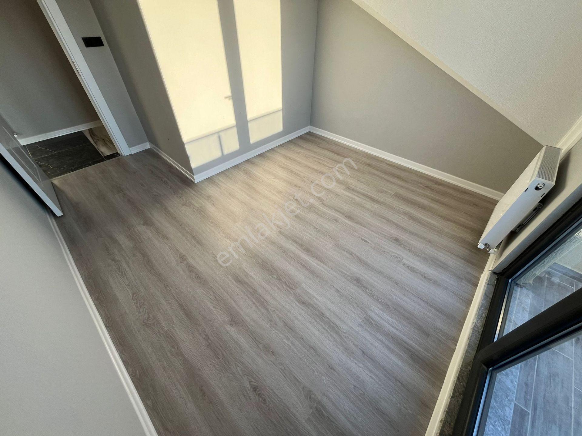 Müstakil Bahçeli Havuzlu Manzaralı 4+1 Villa - Görsel 27