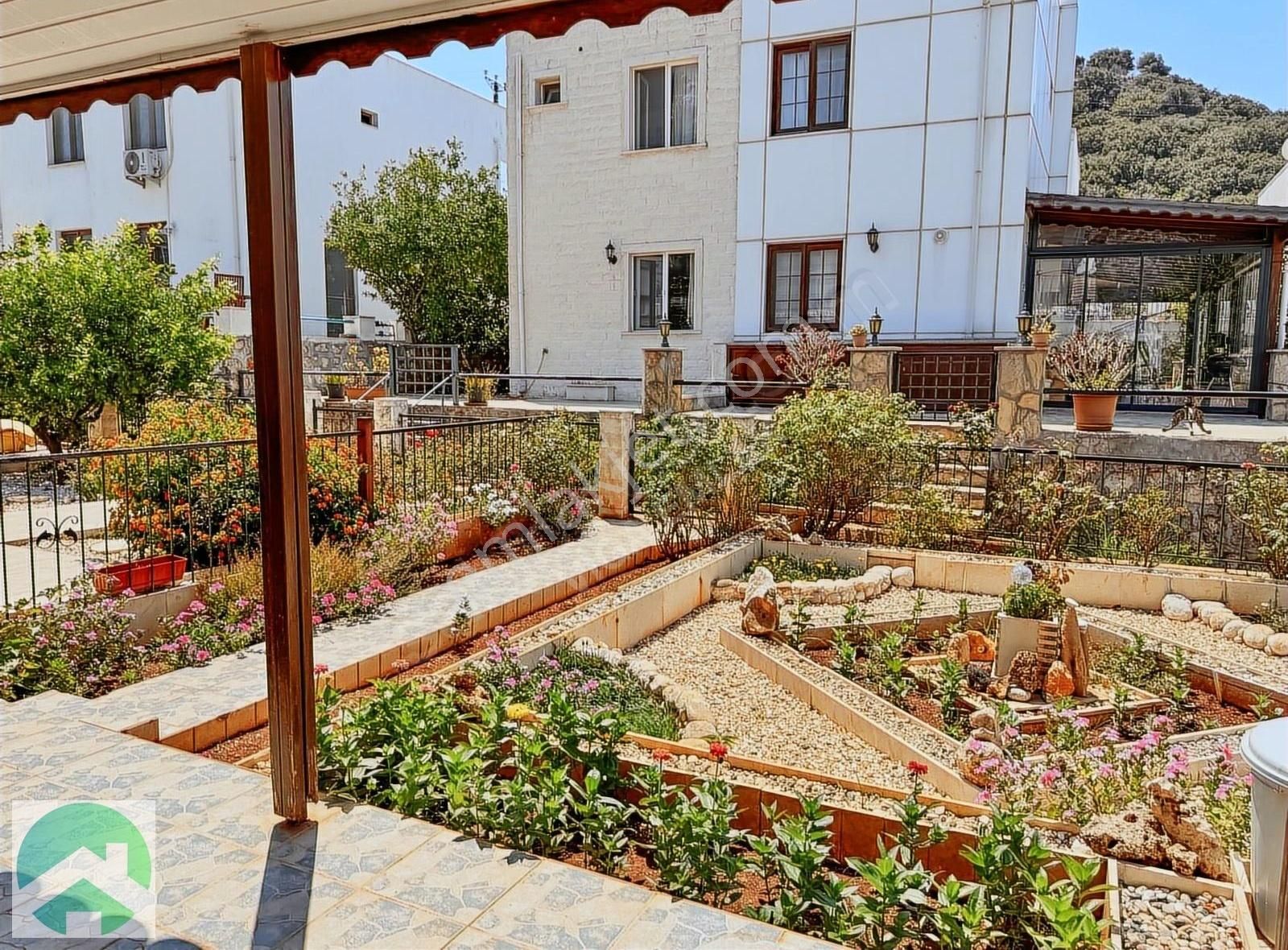 Viga Emlaktan Batı Akdeniz Sahil Sitesinde Dubleks Satılık Villa - Görsel 12
