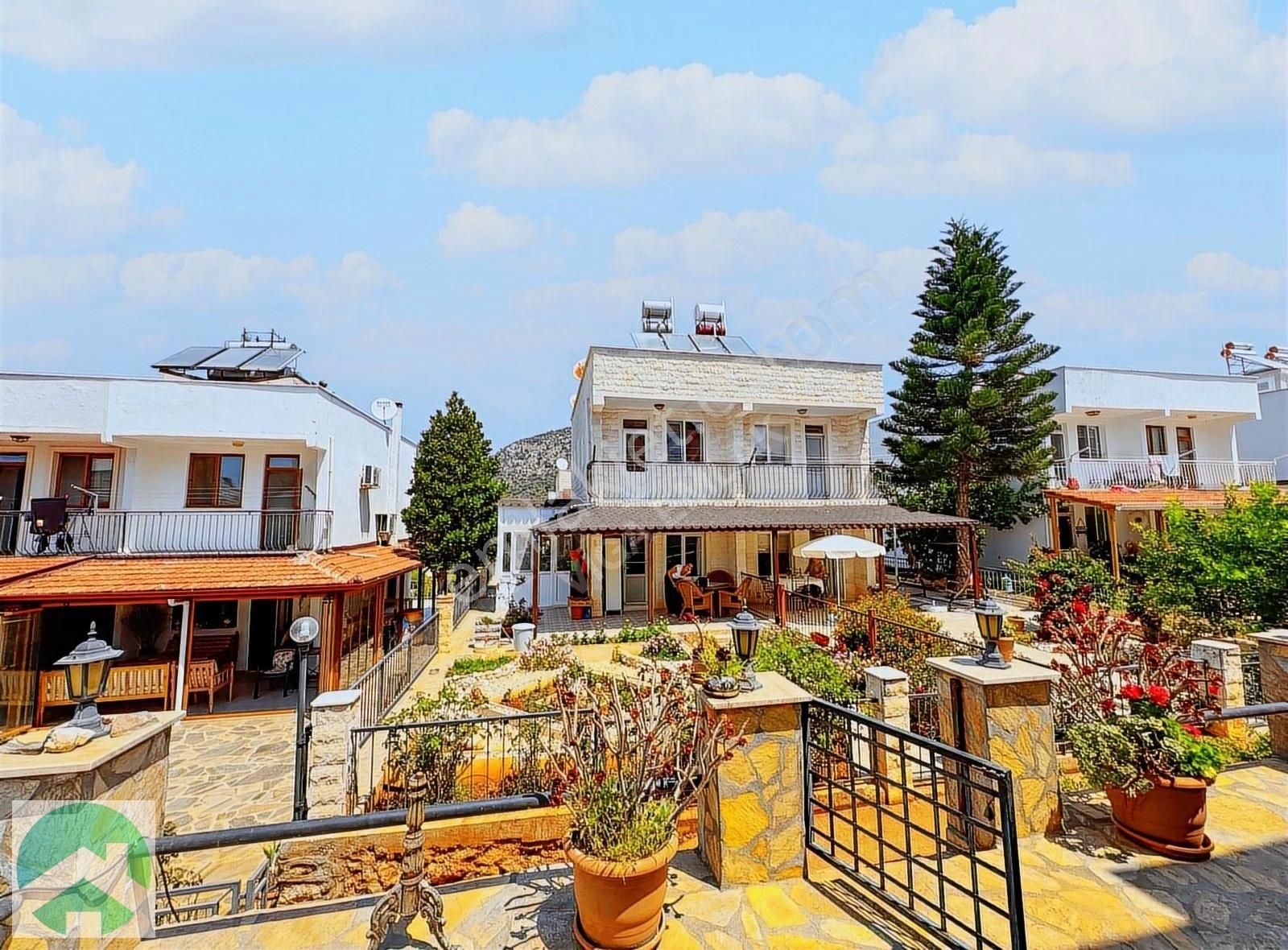 Viga Emlaktan Batı Akdeniz Sahil Sitesinde Dubleks Satılık Villa - Görsel 18