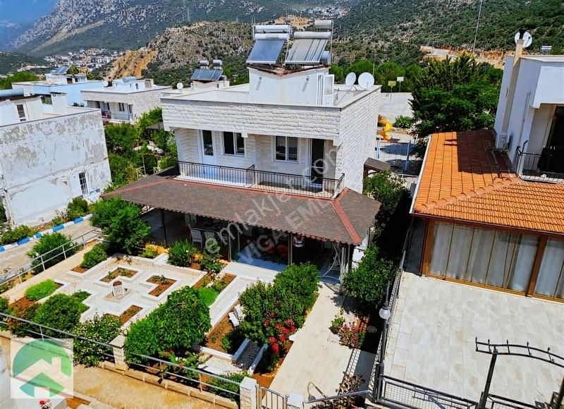 Viga Emlaktan Batı Akdeniz Sahil Sitesinde Dubleks Satılık Villa - Görsel 6
