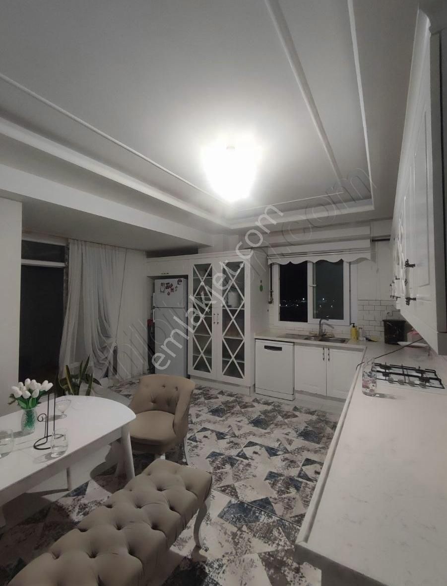 Satılık Lüks Daire Havuzlu Konum Doğru Dur