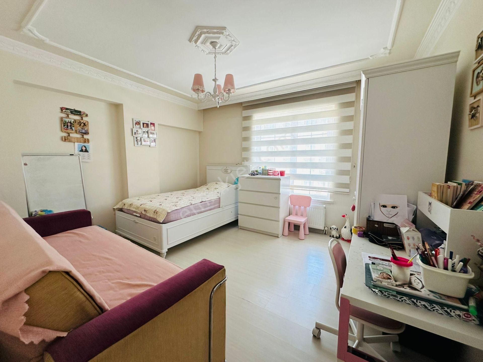 Battalgazi'de Hüseyin Güllü Ceylan Yakını Asansörlü Full Yapılı 3+1 Katta Satılık Daire !! - Görsel 10