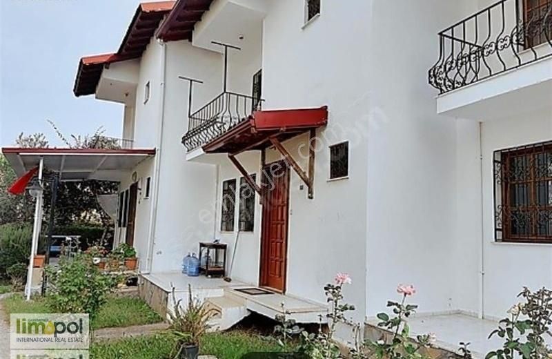 Çok Ucuz Limopolden 3+1 Plaja 400 Metre İkiz Villa