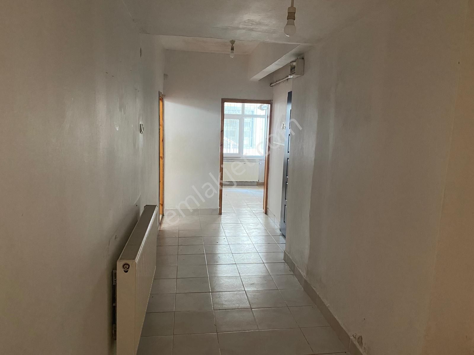 Samsun İlkadım İstasyon Mahallesi'nde Şehir Merkezinde 2+1 Kiralık Daire