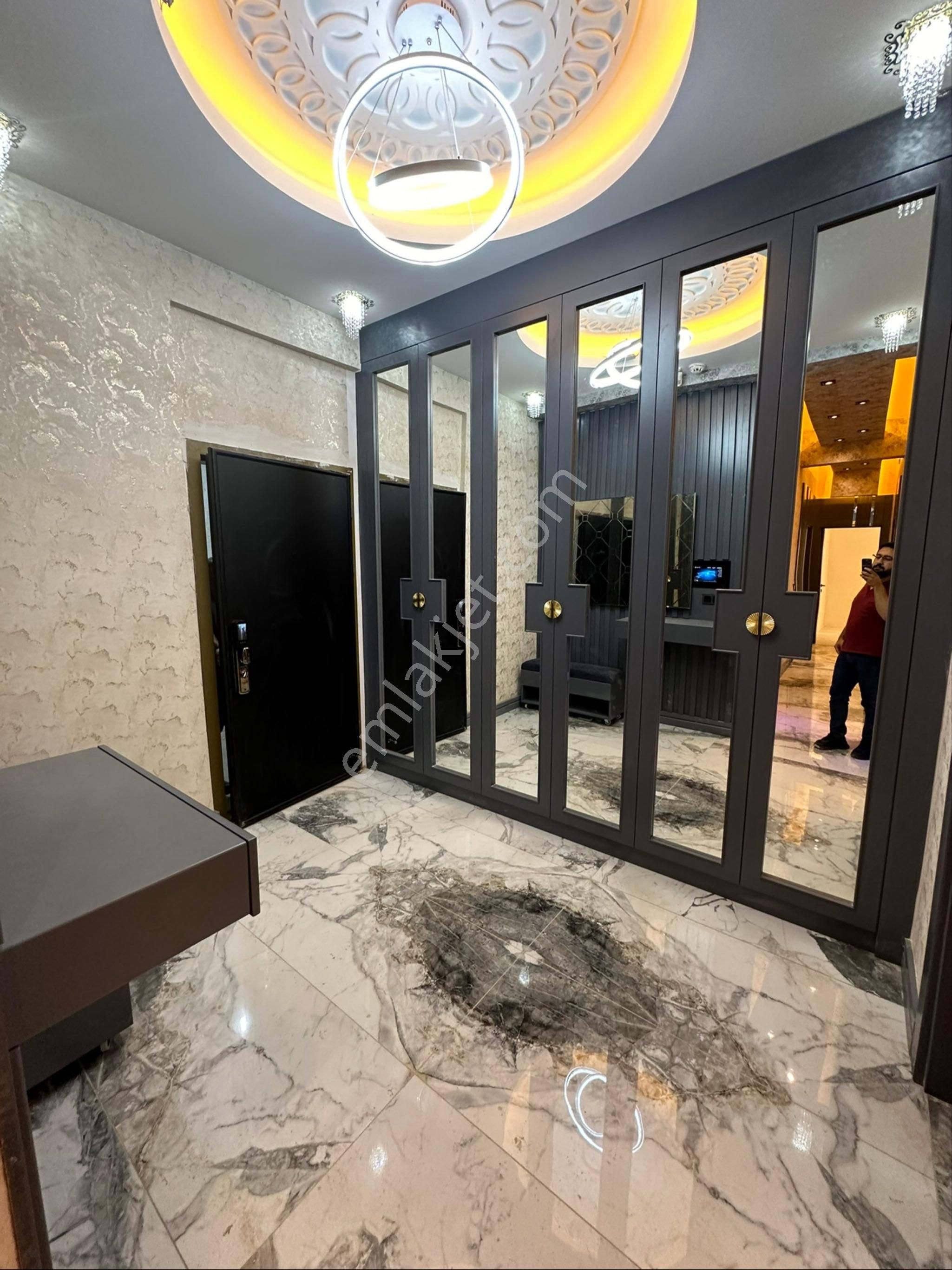 Fıstıklık 3.5+1 Akıllı Daire Ön Cephe Bölgede Eşi Olmayan Bir Proje - Görsel 3