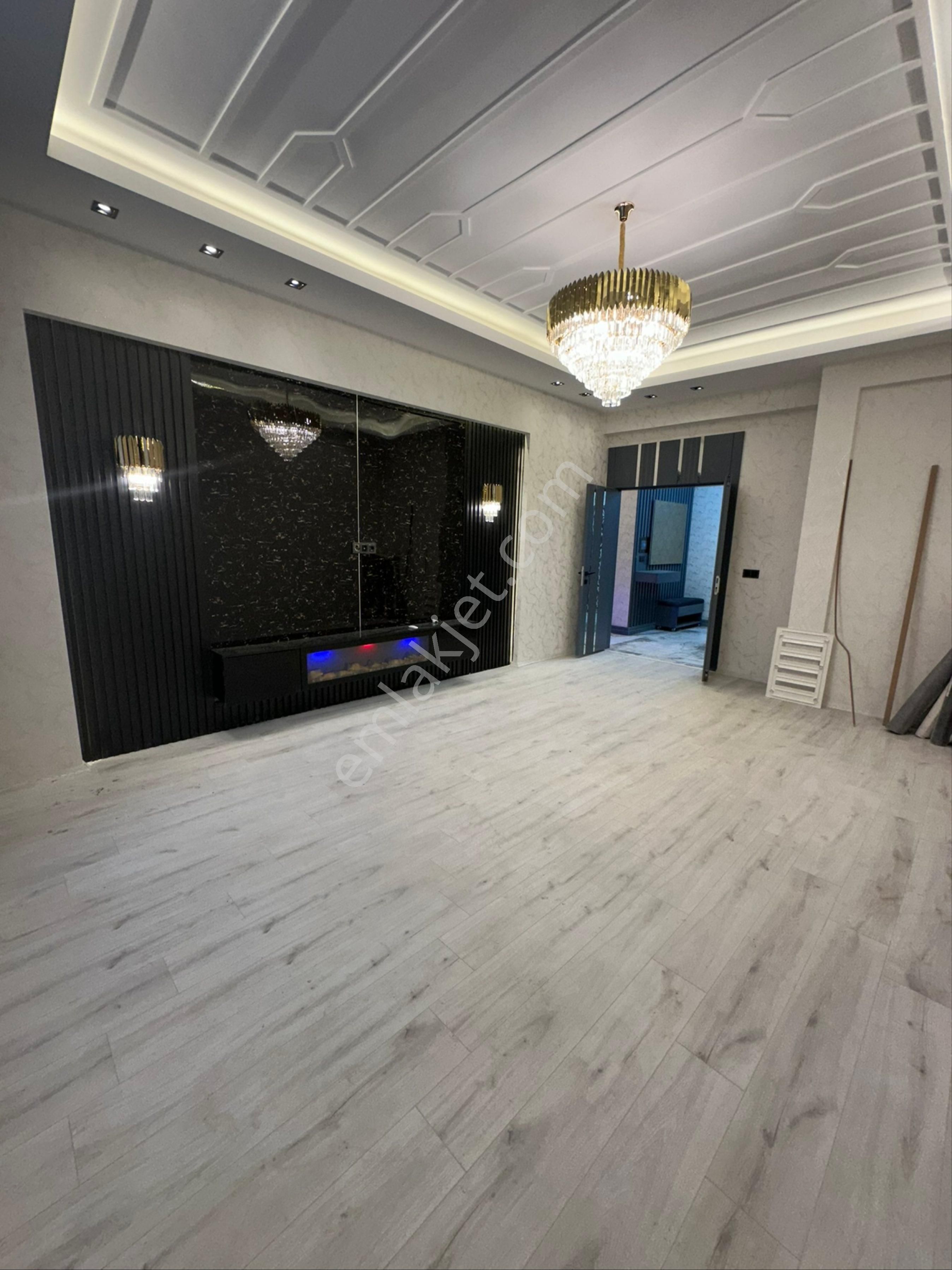 Fıstıklık 3.5+1 Akıllı Daire Ön Cephe Bölgede Eşi Olmayan Bir Proje