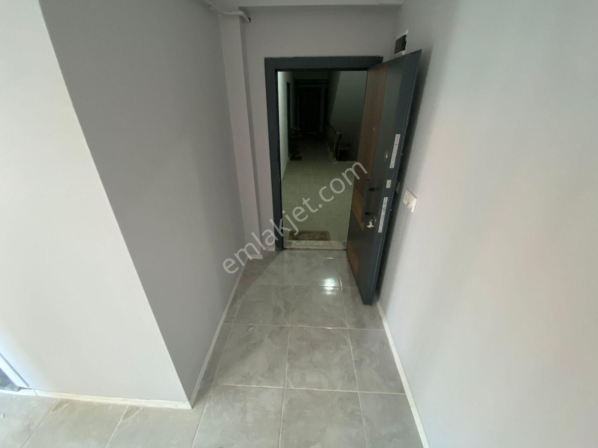 Karasuda Sıfır Havuzlu Site İçerisinde Y.ısıtmalı Satılık 2+1 Daire - Görsel 11