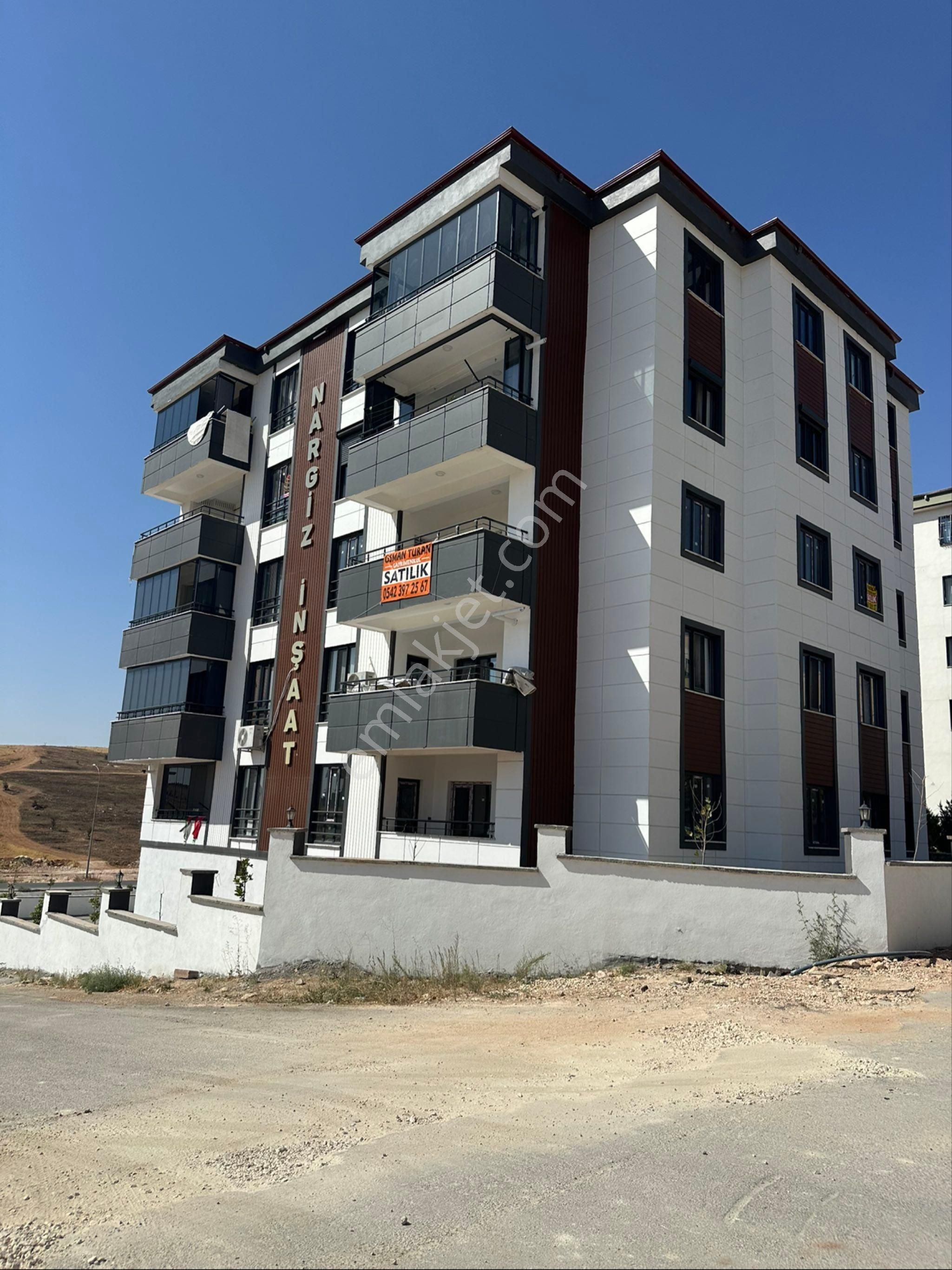 Beykent 3.etap Nargiz İnşaat Lüx 2+1 Ara Kat Ön Cephe Satıkta