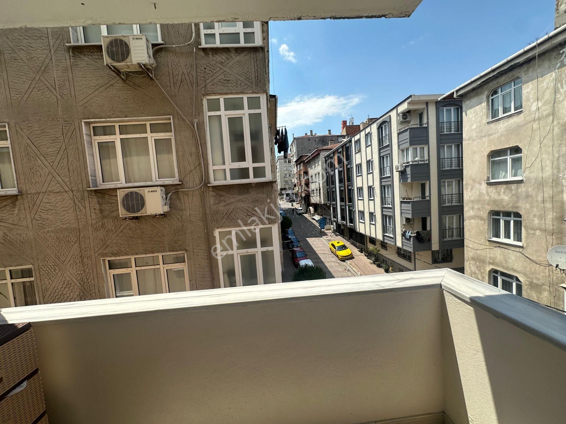 Serkan Gayrimenkulden Bahçelievler 3+1 120 Metre Daire 2.kat Daire - Görsel 24