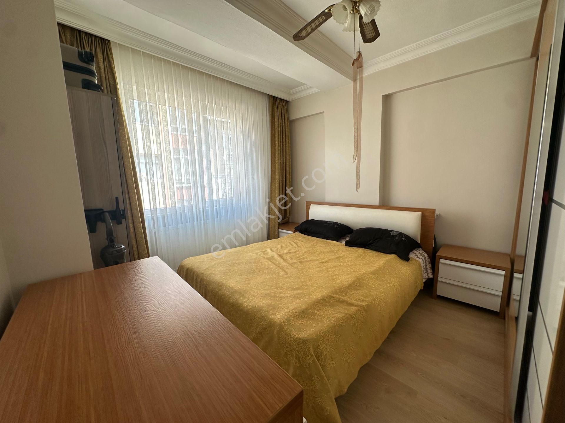 Serkan Gayrimenkulden Bahçelievler 3+1 120 Metre Daire 2.kat Daire - Görsel 18