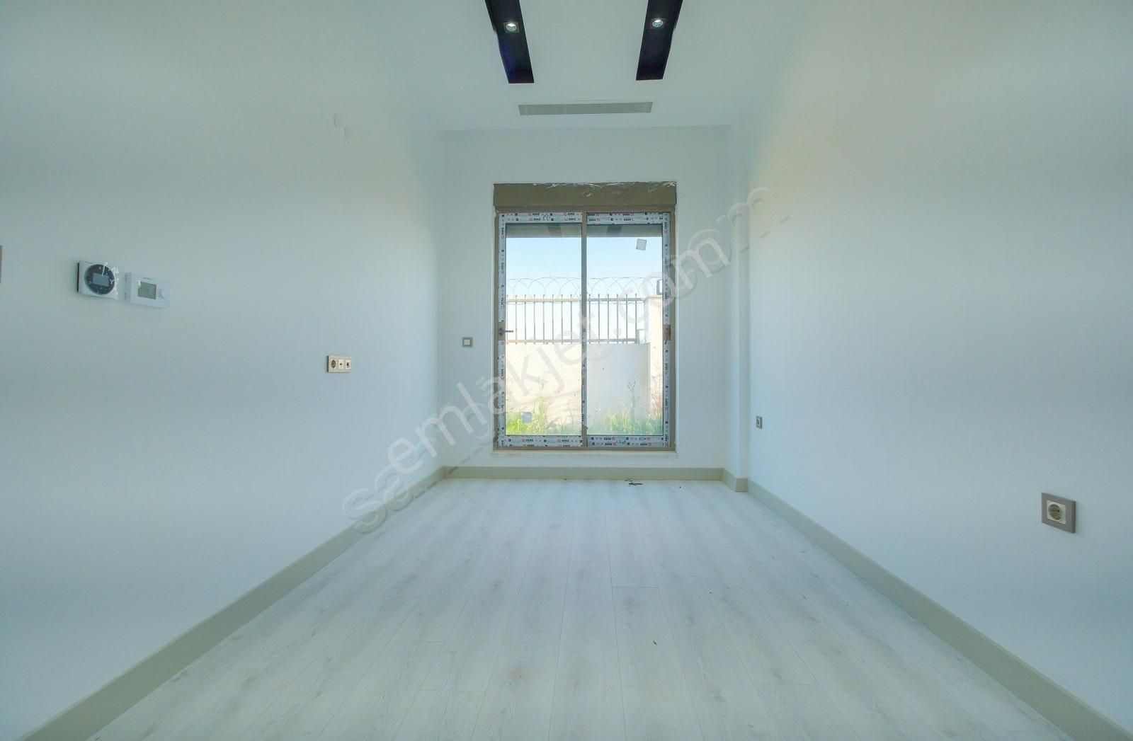 Döşemealtı Suıt Vıllas'da Triplex 5+1 Satılık Villa - Görsel 3