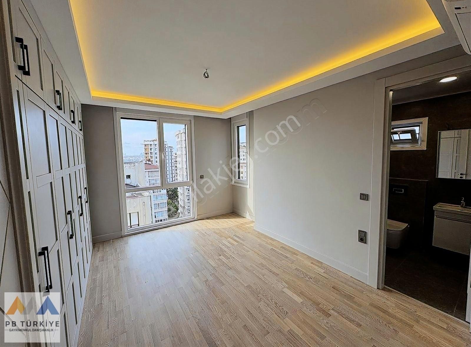 Fenerbahçe Sahilde Kalamış Marina Manzaralı 105 M2 Net Yeni 3+1! - Görsel 2