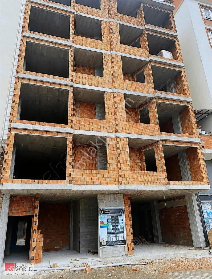 Rw Taka'dan Araklı Merkez'de Satılık 2+1 Daire - Görsel 2