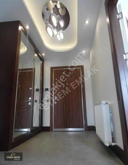Lüks Ve Şık Konsept Daire D.gazlı Havuzlu 3+1 Kiralık