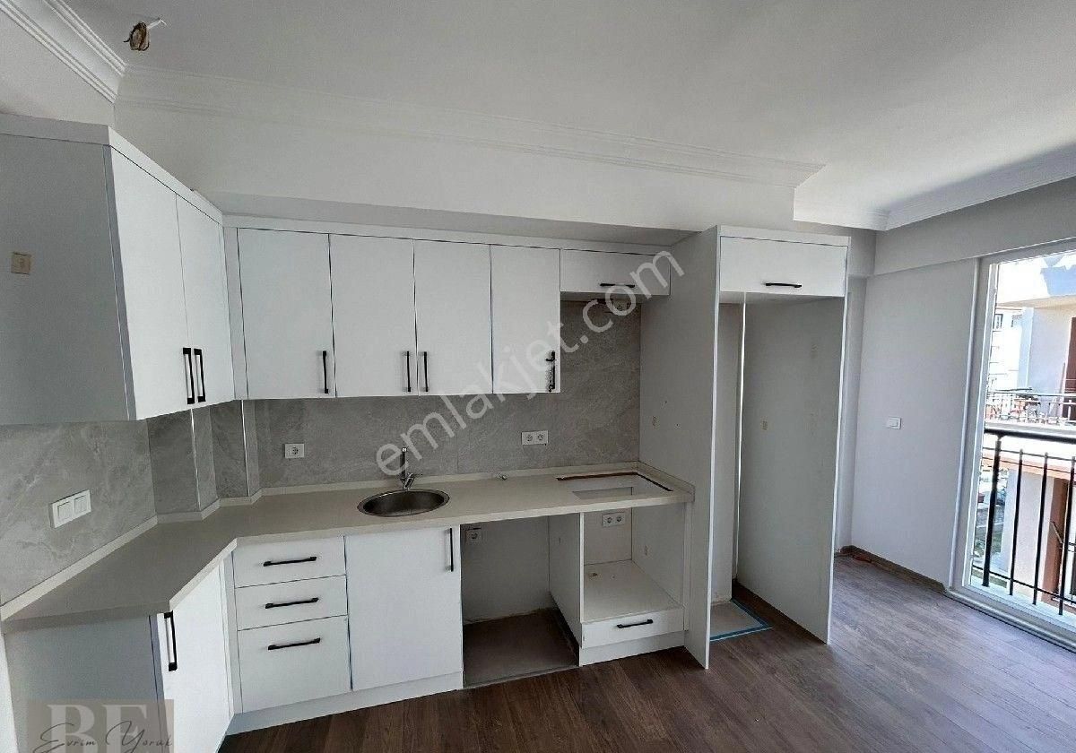 Ortaca'da Geniş 2+1 Havuzlu Daire