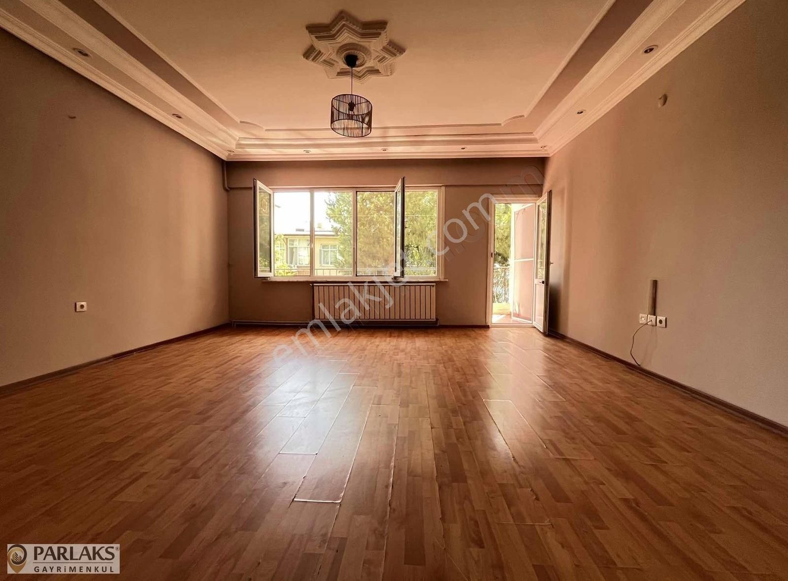 Yeni Mah Sahile Yürüme Mesafesinde Kiralık 2+1 Yüksek Giriş