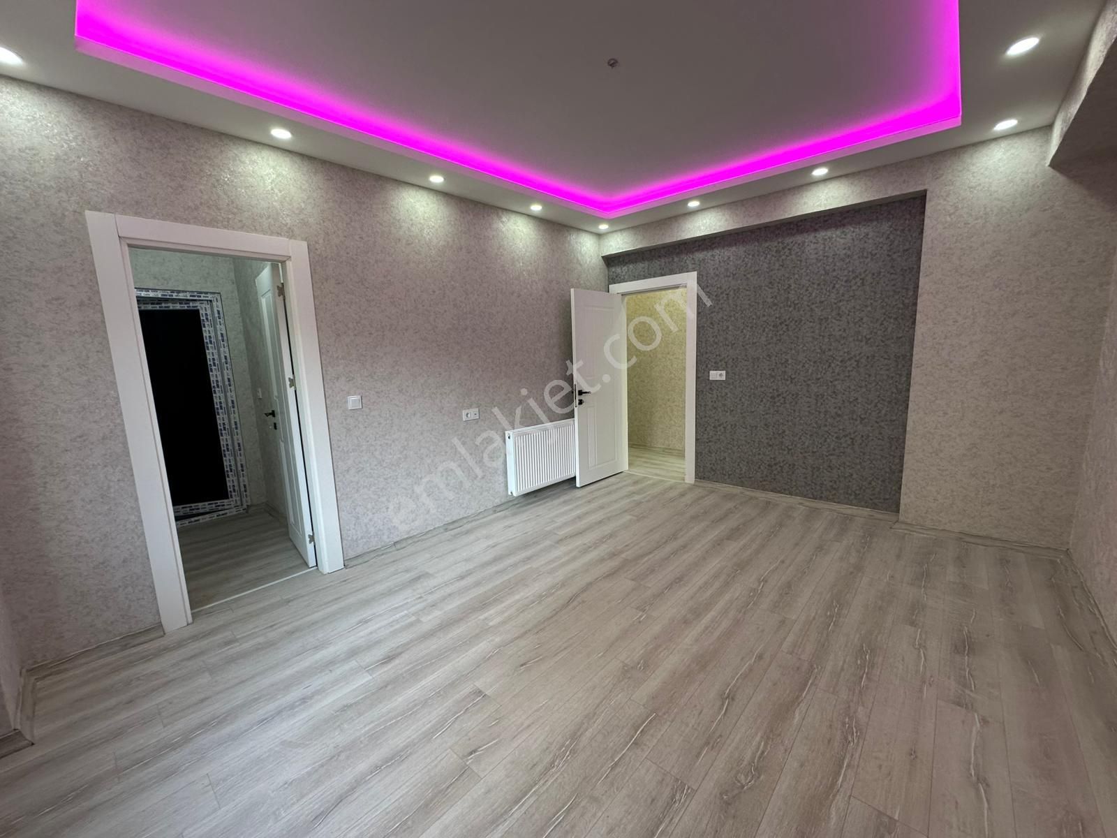 Akev Gayrimenkul'den Narlıkuyu'da Park Cepheli Sıfır 3+1 Ara Kat Daire