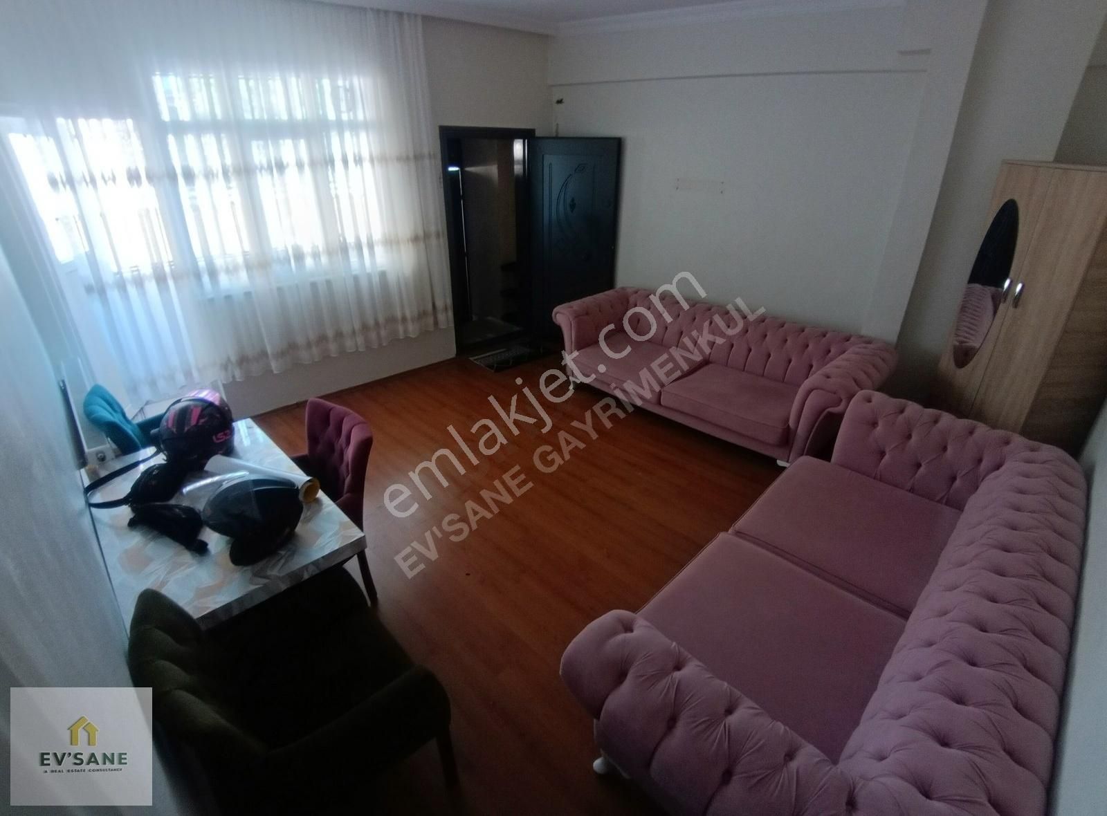 2+1 80 M² Eşyalı, Cadde Ve Metroya Yakın Yüksek Giriş Kiralık