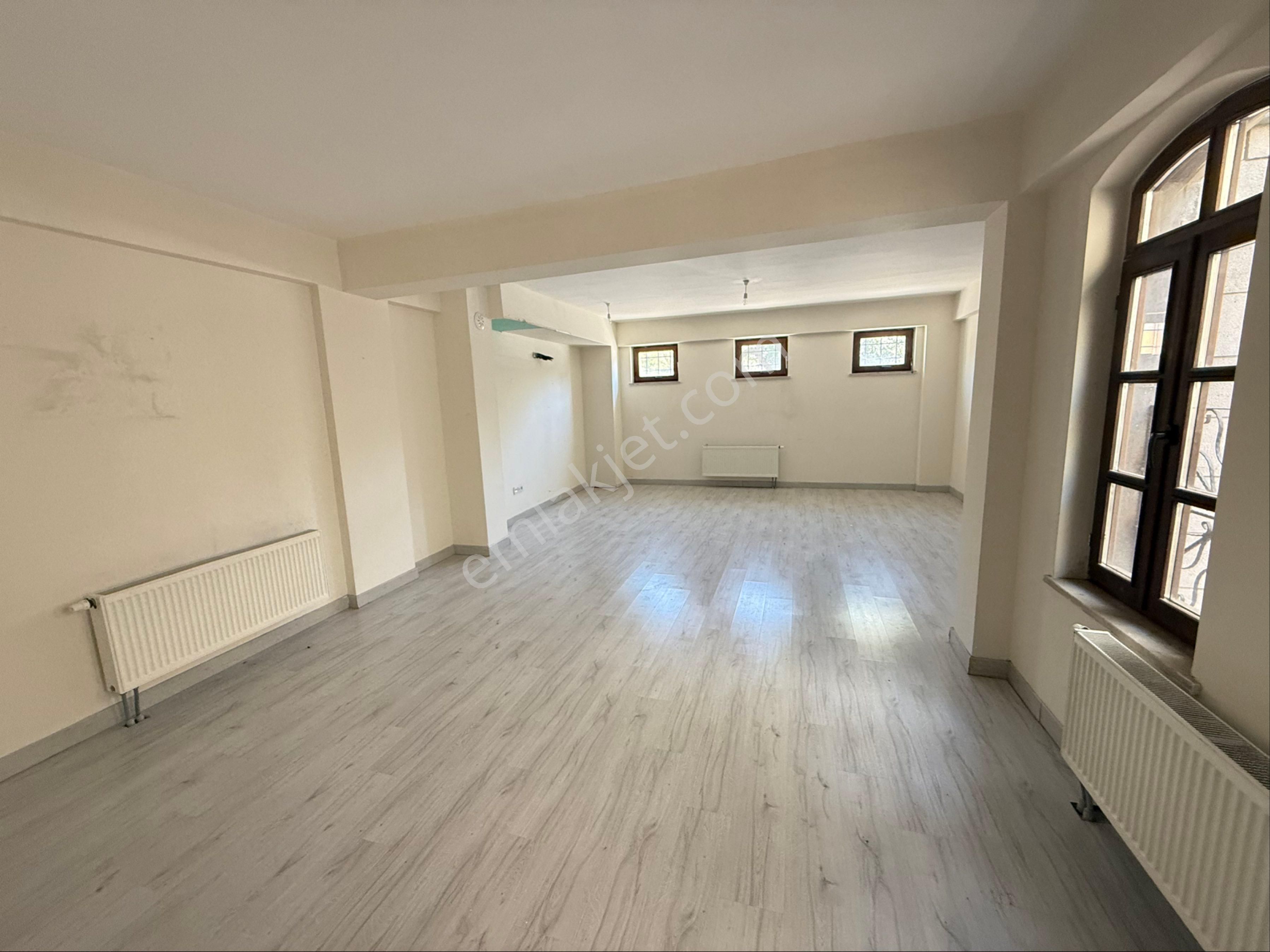 Sur’da Cadde Üzerinde Acil Satılık Dublex Villa - Görsel 10