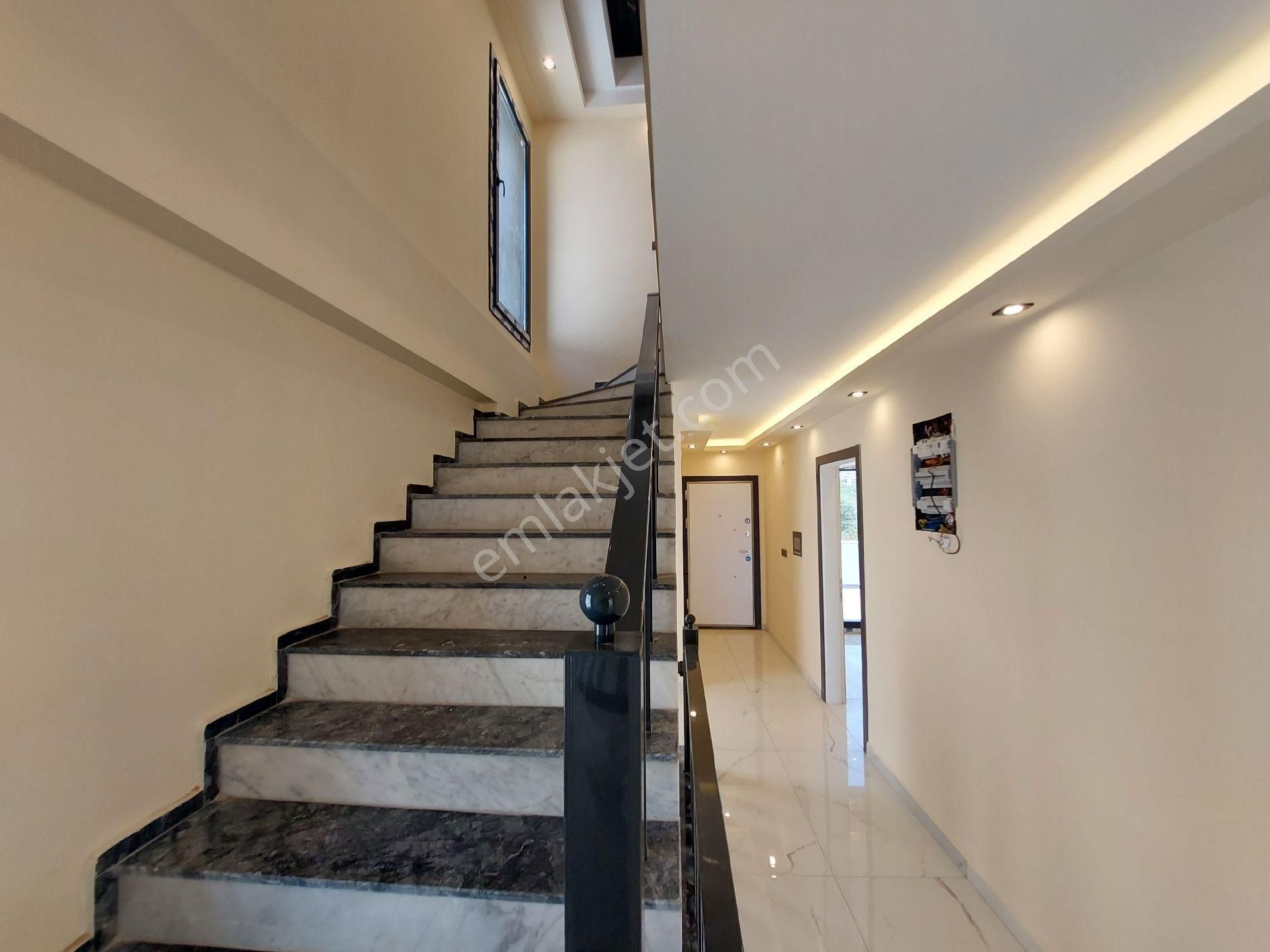 4+1 Müstakil Akıllı Villa Havuzlu, Otoparklı Full Deniz Doğa Ve Havuz Manzaralı - Görsel 27