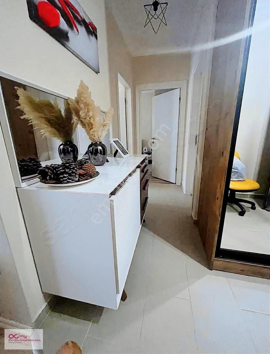 Kadir İzciden Satılık Havuz Cephe Harika Arakat Balkonlu 2+1 - Görsel 3