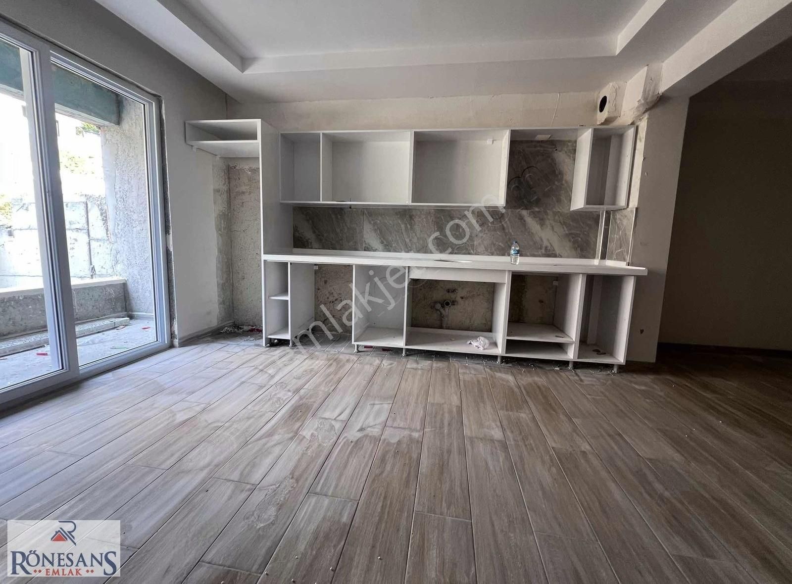 Rönesans Emlak'tan Çok Geniş Yerden Isıtma 1+1 - Görsel 7